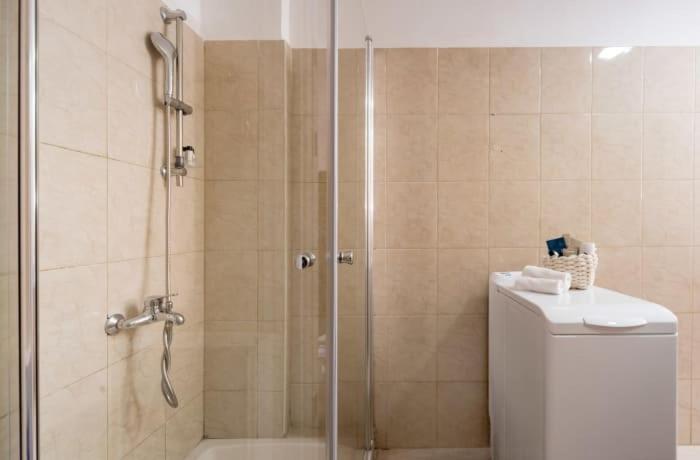 Ben Yehuda, 3 Lovely Flats In The Same Building Йерусалим Екстериор снимка
