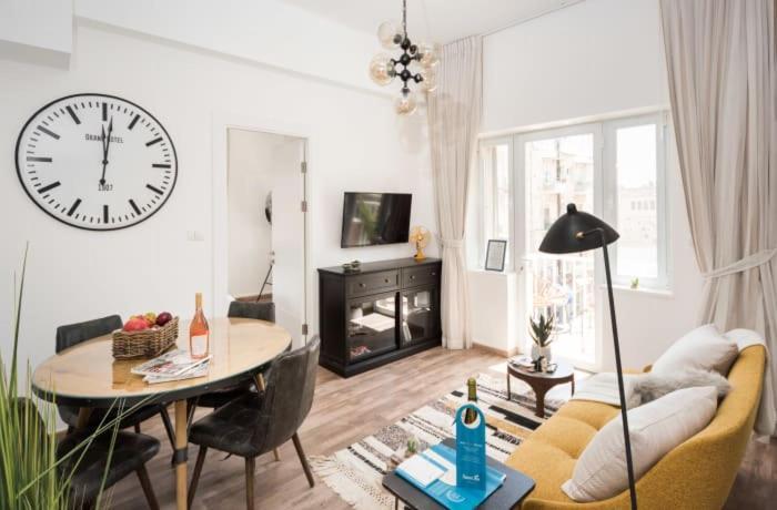 Ben Yehuda, 3 Lovely Flats In The Same Building Йерусалим Екстериор снимка