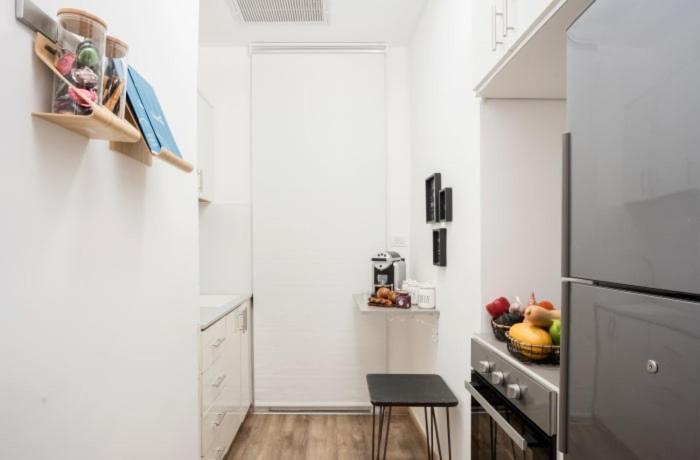 Ben Yehuda, 3 Lovely Flats In The Same Building Йерусалим Екстериор снимка