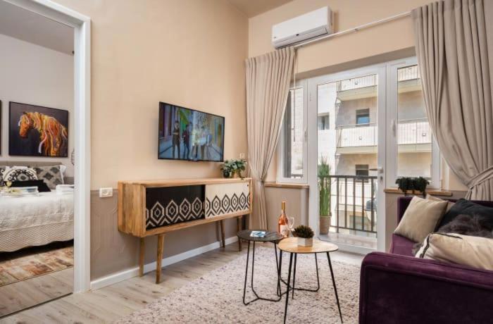 Ben Yehuda, 3 Lovely Flats In The Same Building Йерусалим Екстериор снимка