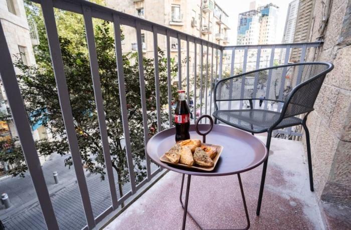 Ben Yehuda, 3 Lovely Flats In The Same Building Йерусалим Екстериор снимка