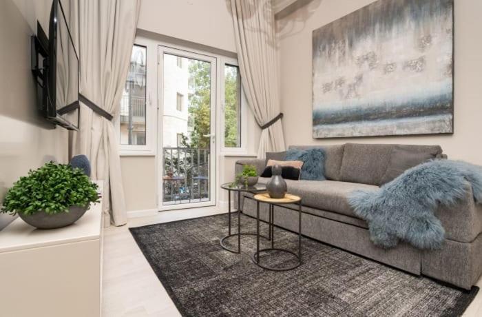 Ben Yehuda, 3 Lovely Flats In The Same Building Йерусалим Екстериор снимка
